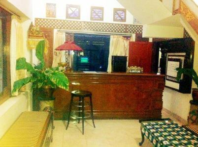 Hotel Sentral Pabean Buleleng Eksteriør bilde