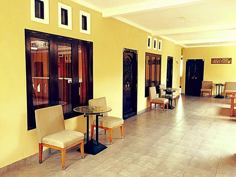 Hotel Sentral Pabean Buleleng Eksteriør bilde