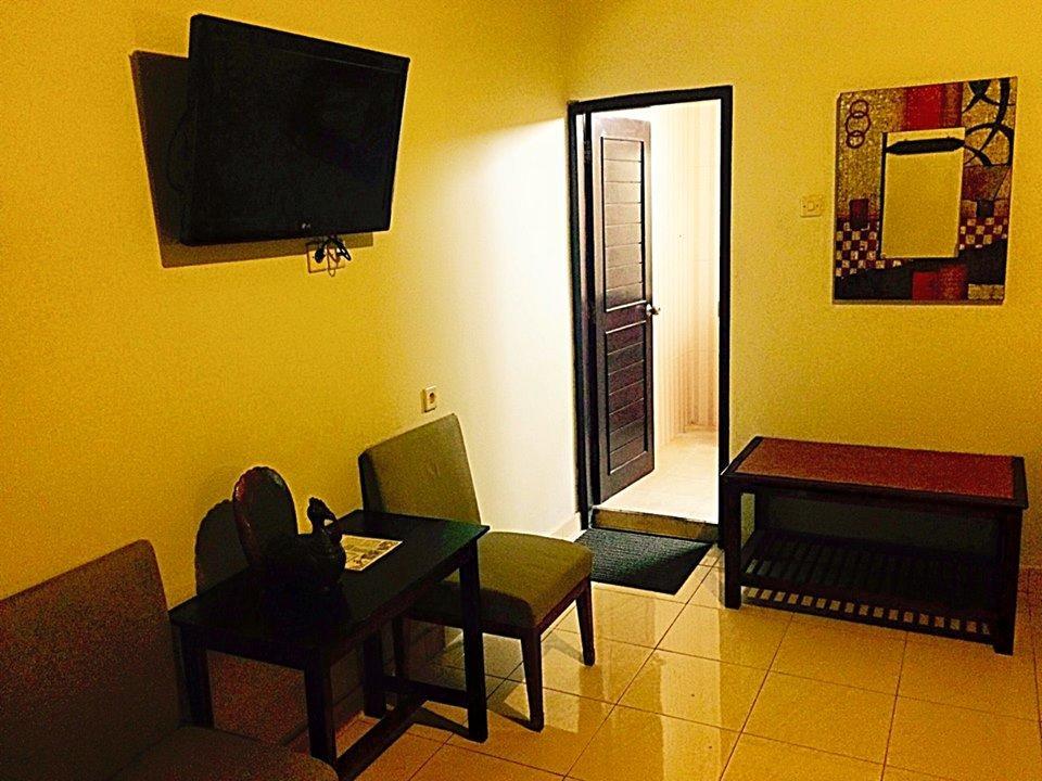 Hotel Sentral Pabean Buleleng Eksteriør bilde