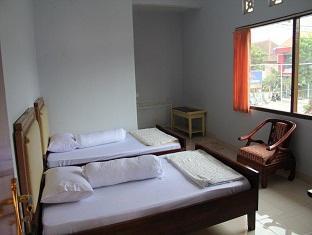 Hotel Sentral Pabean Buleleng Eksteriør bilde