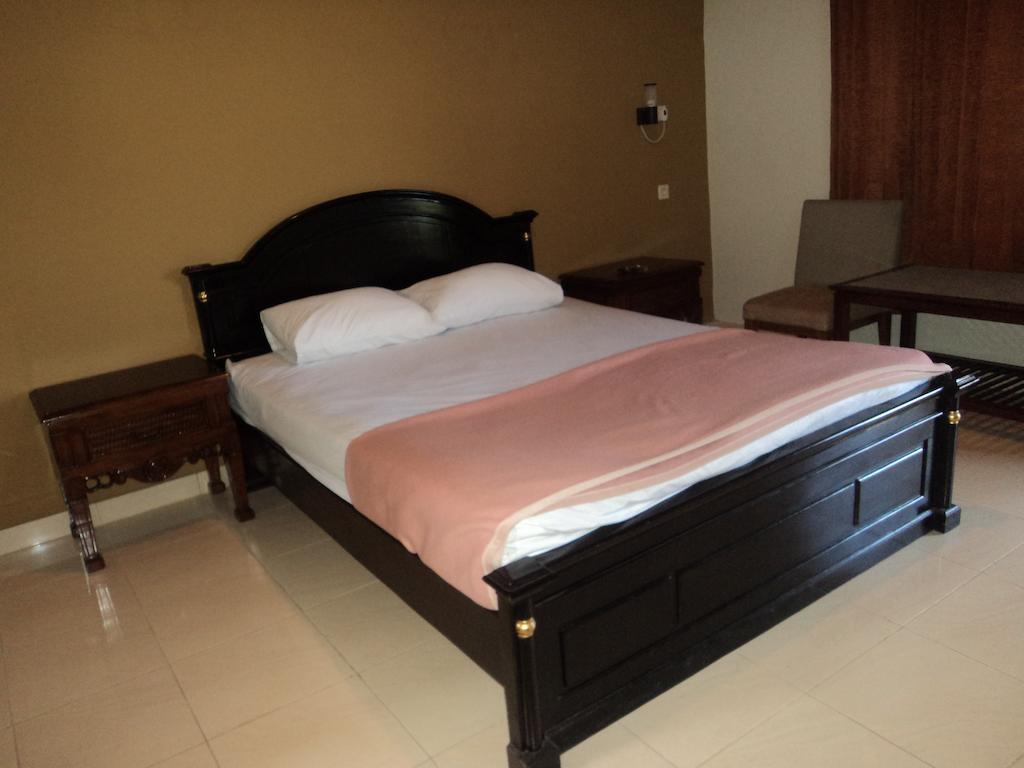 Hotel Sentral Pabean Buleleng Rom bilde